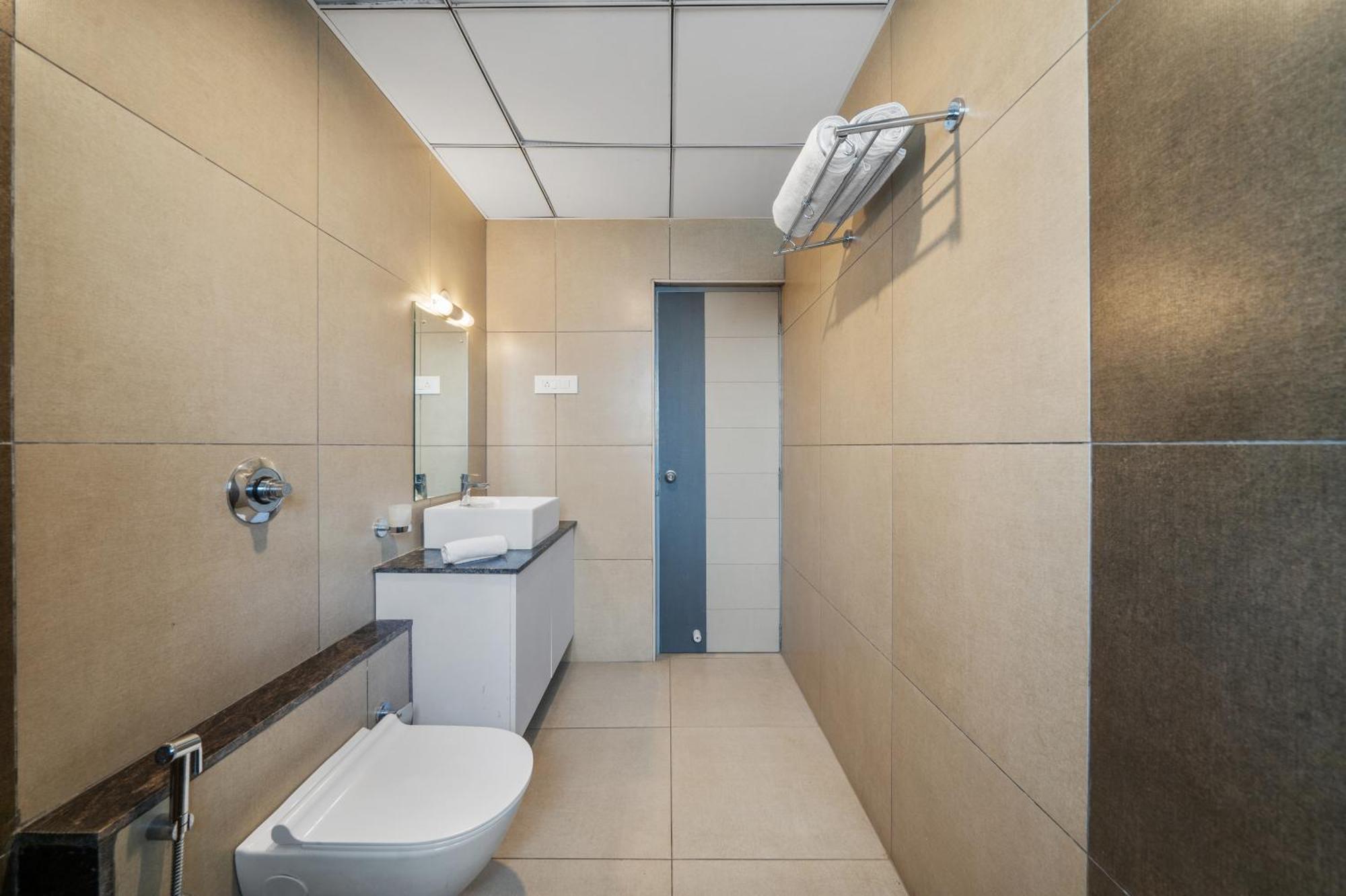 Hotel Gsr Tumkur Eksteriør bilde