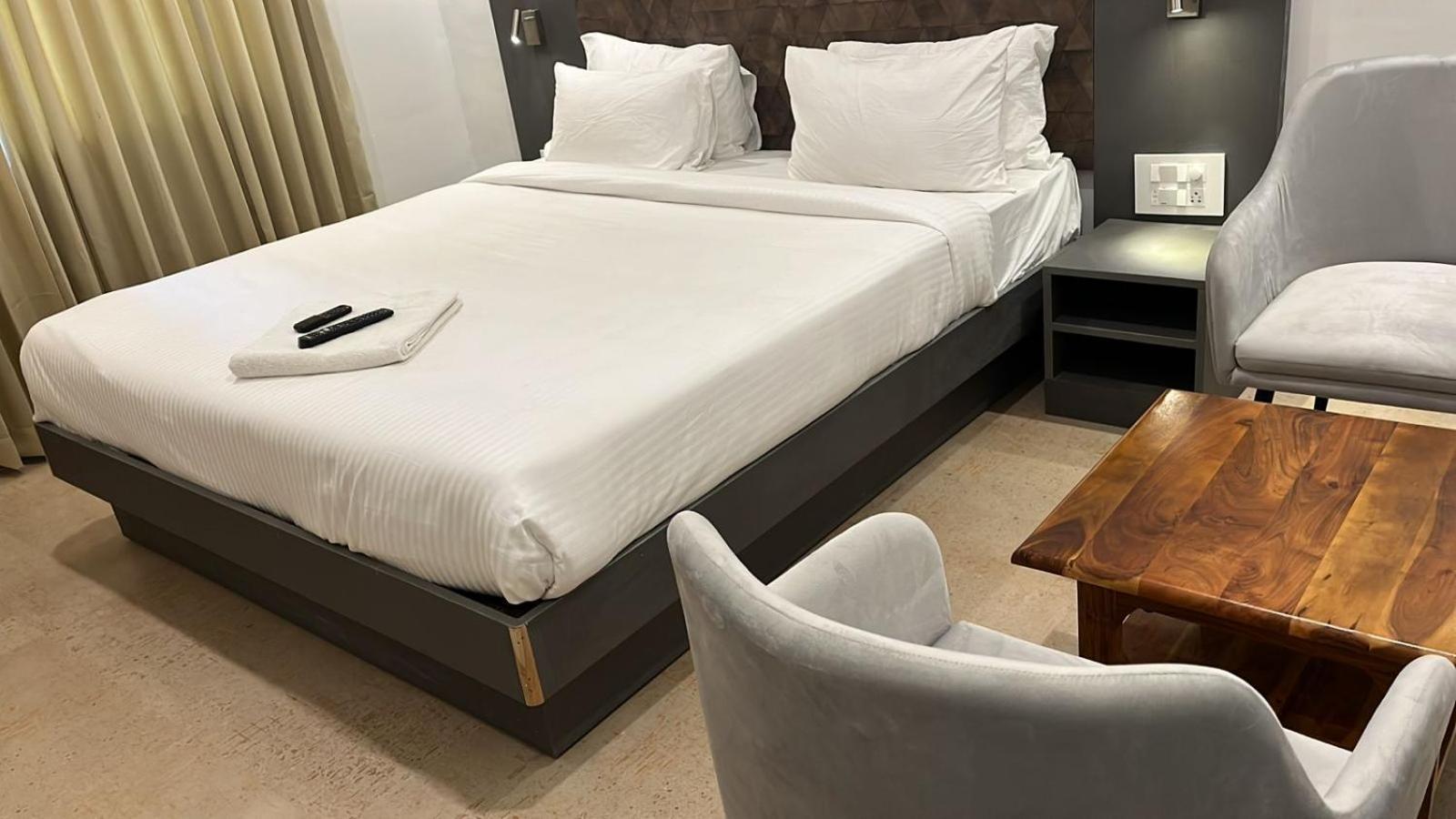 Hotel Gsr Tumkur Eksteriør bilde