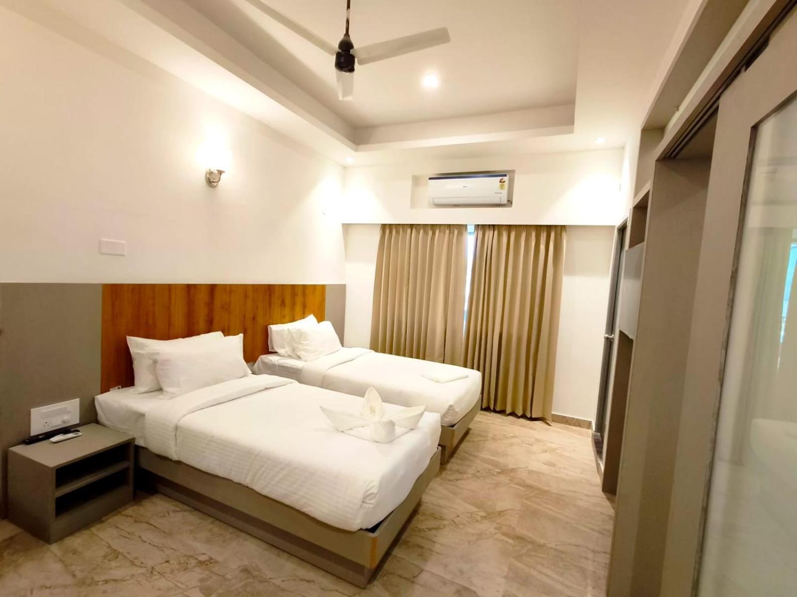 Hotel Gsr Tumkur Eksteriør bilde
