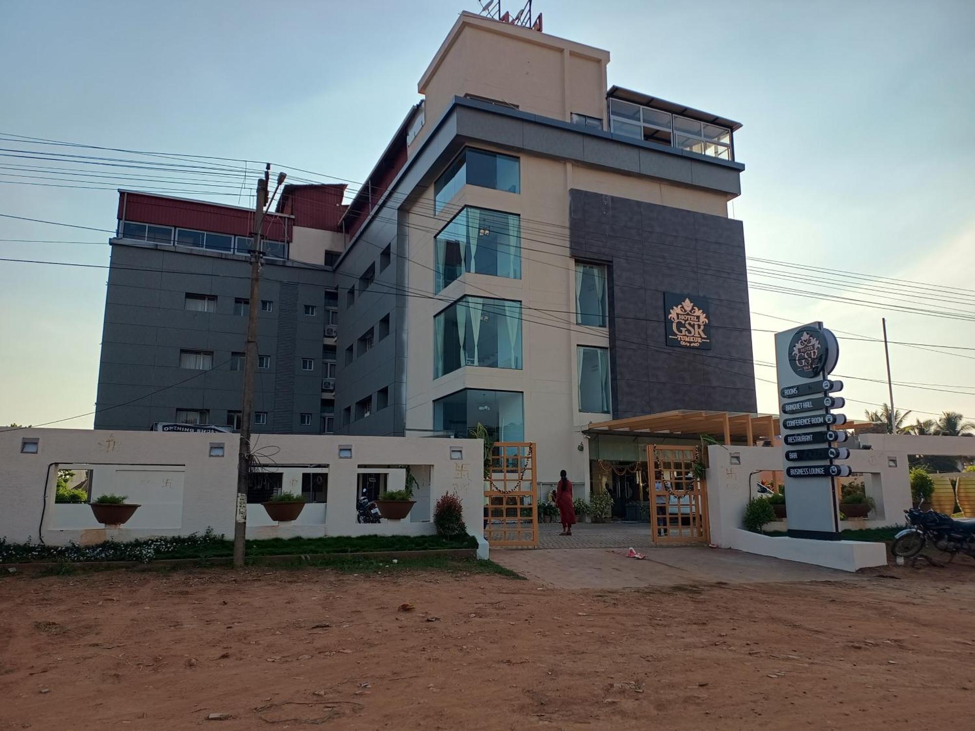 Hotel Gsr Tumkur Eksteriør bilde